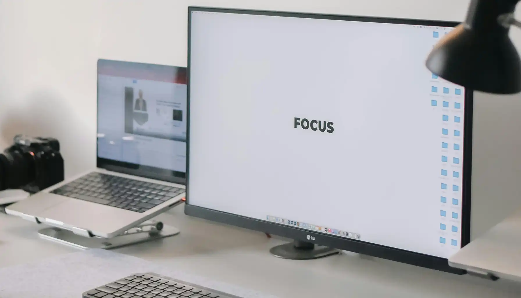 IAVIL product hero interface showing a premium execution dashboard